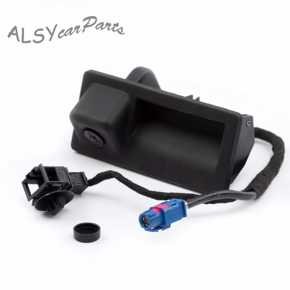 Car Reversing Camera and Harness Kit 5M0970161AC For Golf Plus Jetta MK5 MK6 Passat B7 RNS510 RCD510 56D 827 566A