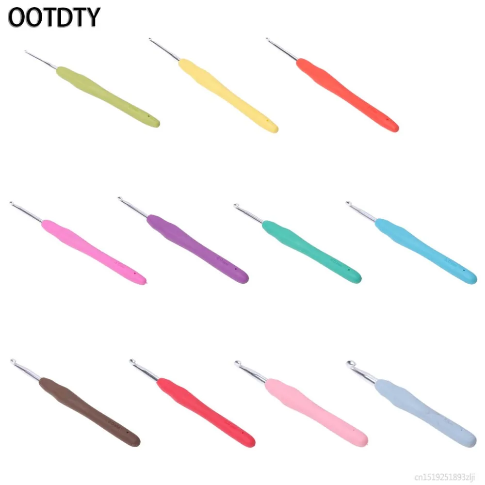 OOTDTY Ergonomic Multi Color Crochet Hooks Yarn Knitting Needles with Case Tool 2 2.5 3 3.5 4 4.5 5 5.5 6 7 8mm