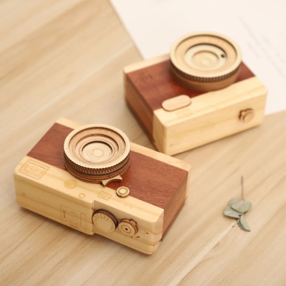 2018 New Music Box Wooden Creative Camera Shape Mini Desktop Decoration Living Room Bedroom Home Decoration Music Box