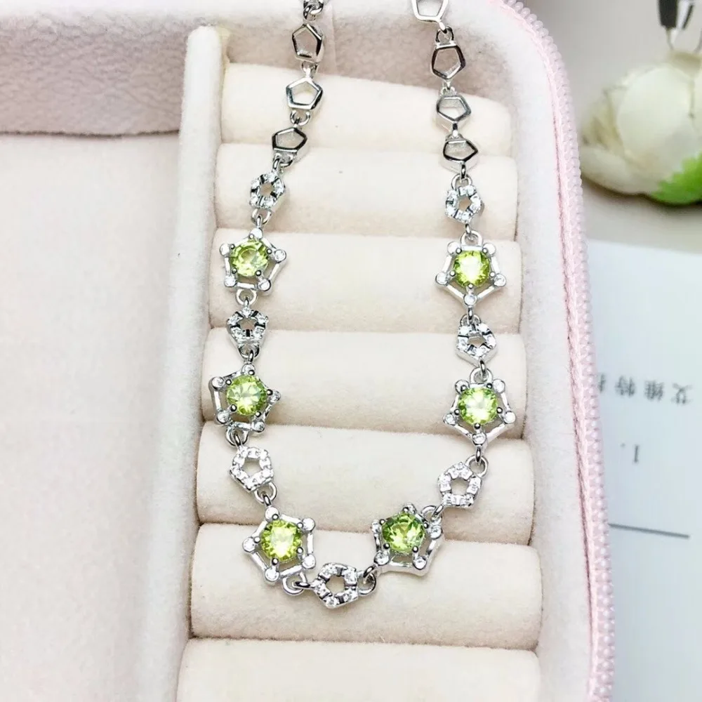 Natural peridot bracelet, star style, the latest design, 925 silver precision. Goddess bracelet