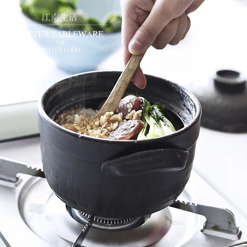 Retro old one person fast cooked small clay pot rice cooker casseroles two cover stoneware pan saucepan mini soup milk pot