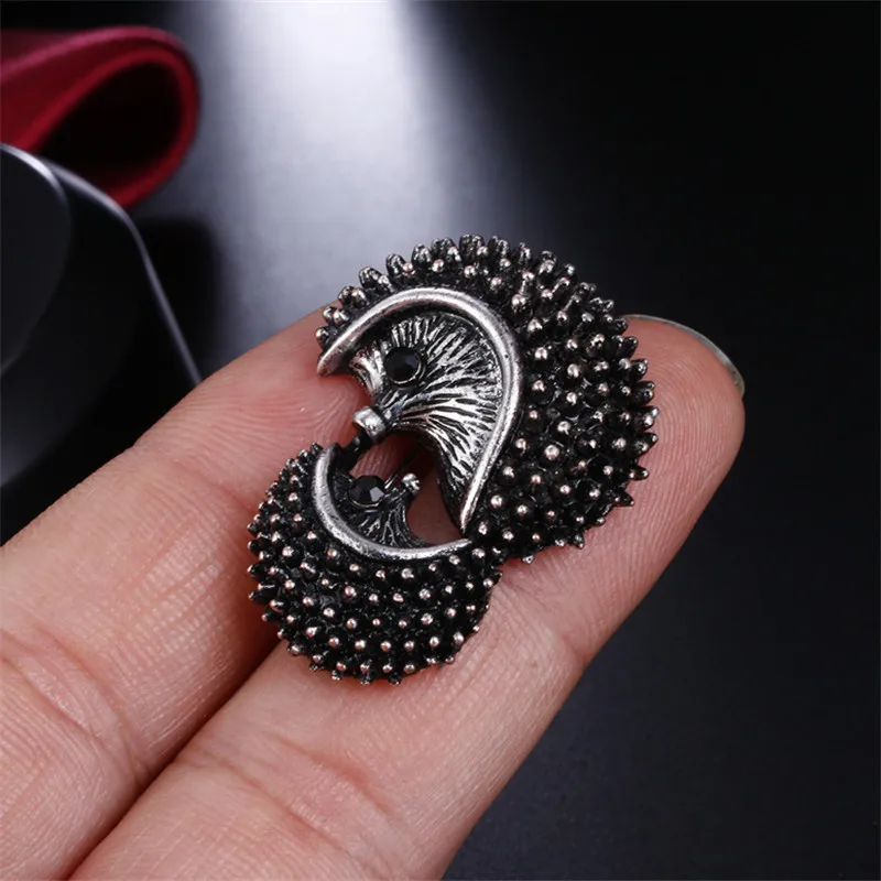 Vintage Couple CP Hedgehog Brooches For Women Men Kids Lover Gift Antique Silver Color Retro Animal Brooch Pins Banquet Joias