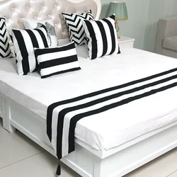 Black and White Stripes Bedspread Modern Simple Style Bed Runner Bedding Scarf Wedding Home Hotel Bedroom Decorative Bed Cover