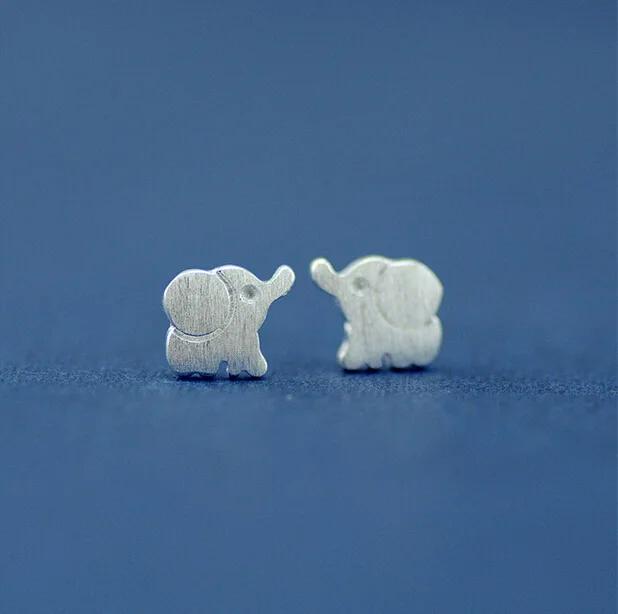 

Authentic Silver Color Elephant Earring Wholesale Plain Stud Earring Animal 2020 New Wedding Jewelry Distribution