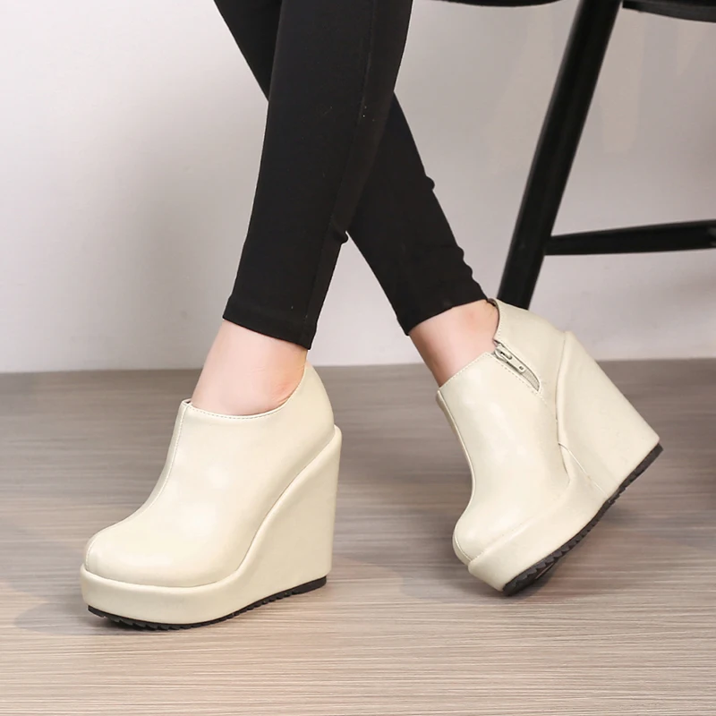 Large size 32-43 Woman Ankle Boots Wedges Shoes 2024 Autumn Winter New Stylish Sexy Platform Round Toe Wedges Boots botas mujer