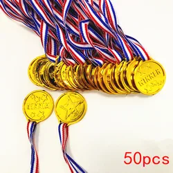 Gold Plastic Winners Medal for Children, Prêmio, Dia dos Esportes, Party Bag, Prêmio, Brinquedos Infantis, Diversão, 50Pcs