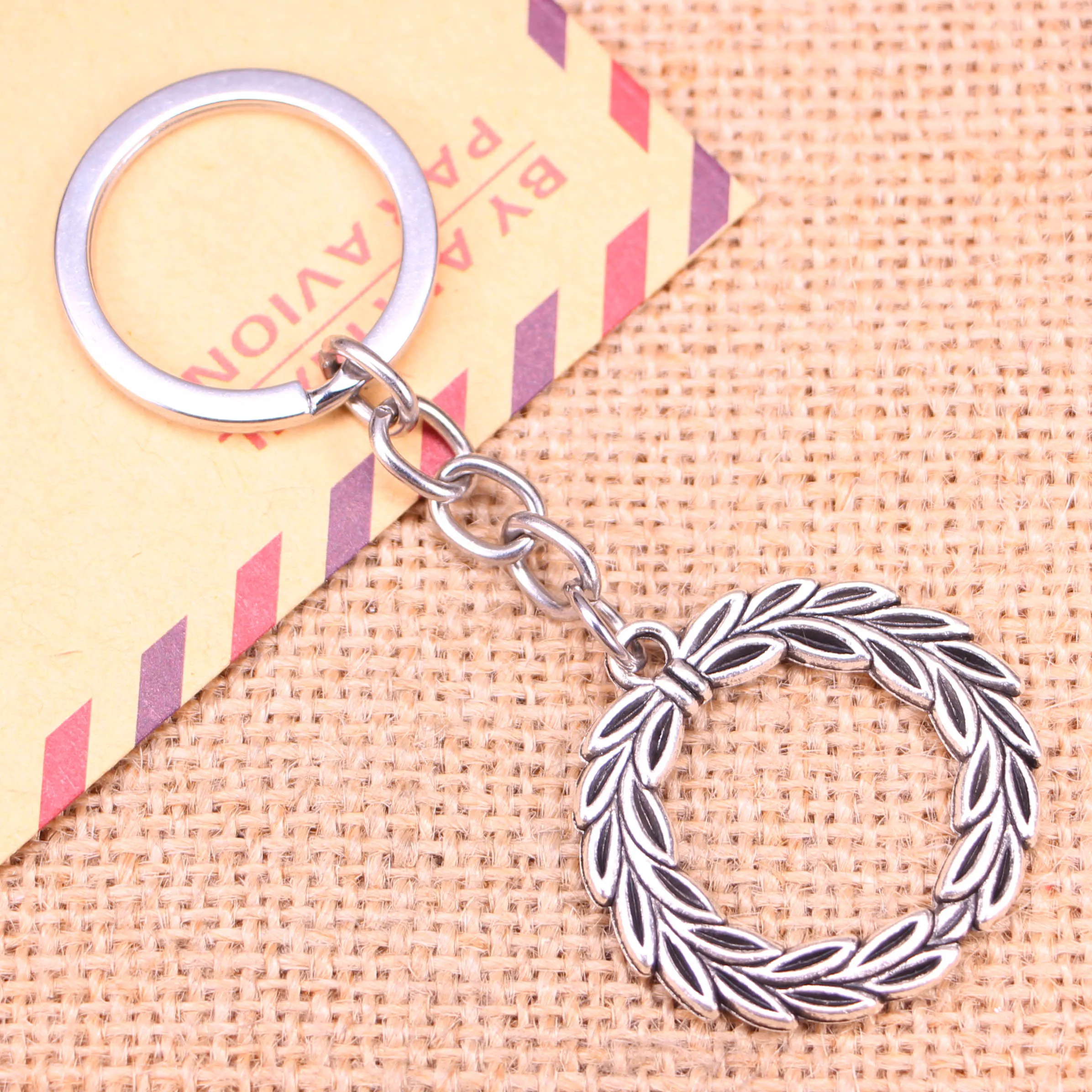 20pcs New Fashion Keychain 34mm olive branch laurel wreath Pendants DIY Men Jewelry Car Key Chain Ring Holder Souvenir For Gift