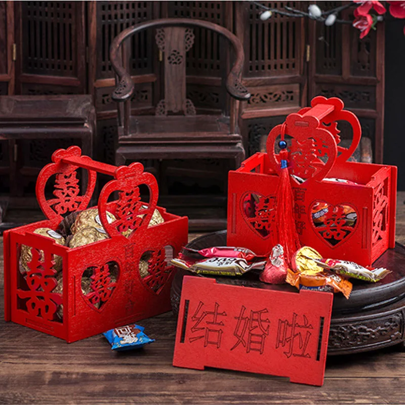 

300pcs Creative design Wood Chinese Double Happiness Wedding Favor Boxes Candy Box Chinese Red Classical Sugar Case With Tassel