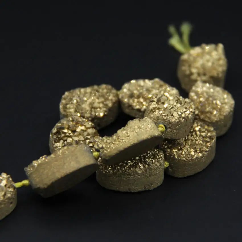 Approx11PCS/strand Natural Quartz Geode Drusy Oval Slab Nugget Beads,Gold Titanium Roug Agates Crystal Druzy Slice Pendant
