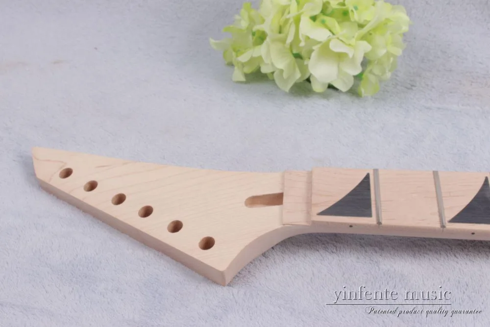 New electric guitar neck 24 fret 25.5 inch Maple wood Fretboard #755 can make 22 fret