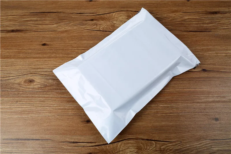 25Pcs/lot 20*35CM White Poly Self-seal Mailbags Plastic Courier Destructive Poly Mailing Plastic Bags Express Mail Bag (00187)