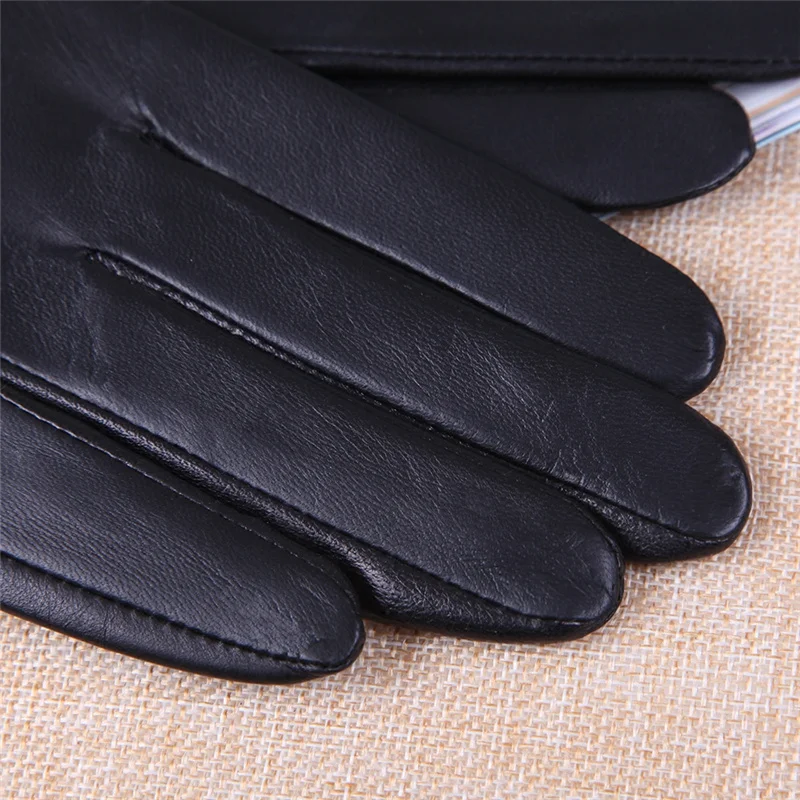 Autumn And Winter Real Leather Gloves Ladies Thin Warm Driving Gloves Short Paragraph Sheepskin Gloves Touch Screen TL27003-5