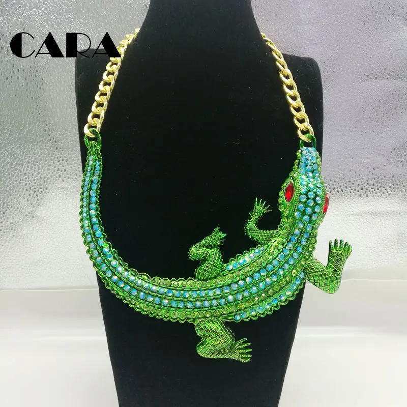 2019 new  Women Big Choker Statement Necklaces Green Rhinestones Crocodile Necklace Gold Chain Jewelry Crystal Necklace CAHS0007