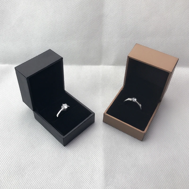 High Quality PU Leather Gift Jewelry Ring Earrings Display Box Holder Wedding Engagement Ring Storage Box Presentation Show Case