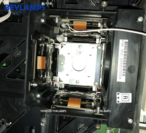 Проектор в наличии LCD Prism/цельная LCD Prism подходит для проекторов Sanyo PLC-XF46