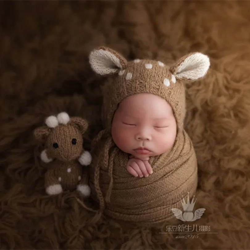 Baby Photography Outfit Crochet Mini Toy and Hat Props Cute Newborn Deer Hat Match wrap and Toy Baby Christmas Gift Jersey Wrap