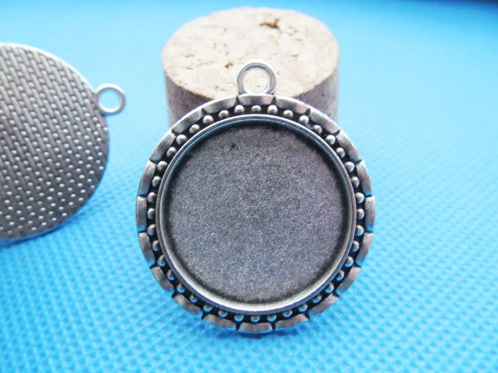 

20pcs 33mmx37.50mm Antique Silver tone Flower Border Base Setting Tray Bezel Pendant Charm/Finding,fit 25mm Round Cabochon/Cameo