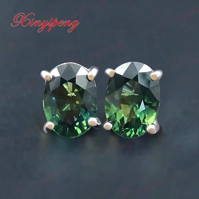 

18 k white gold with 100% natural sapphire studs earrings Blue green color of fire Fine jewelry contracted