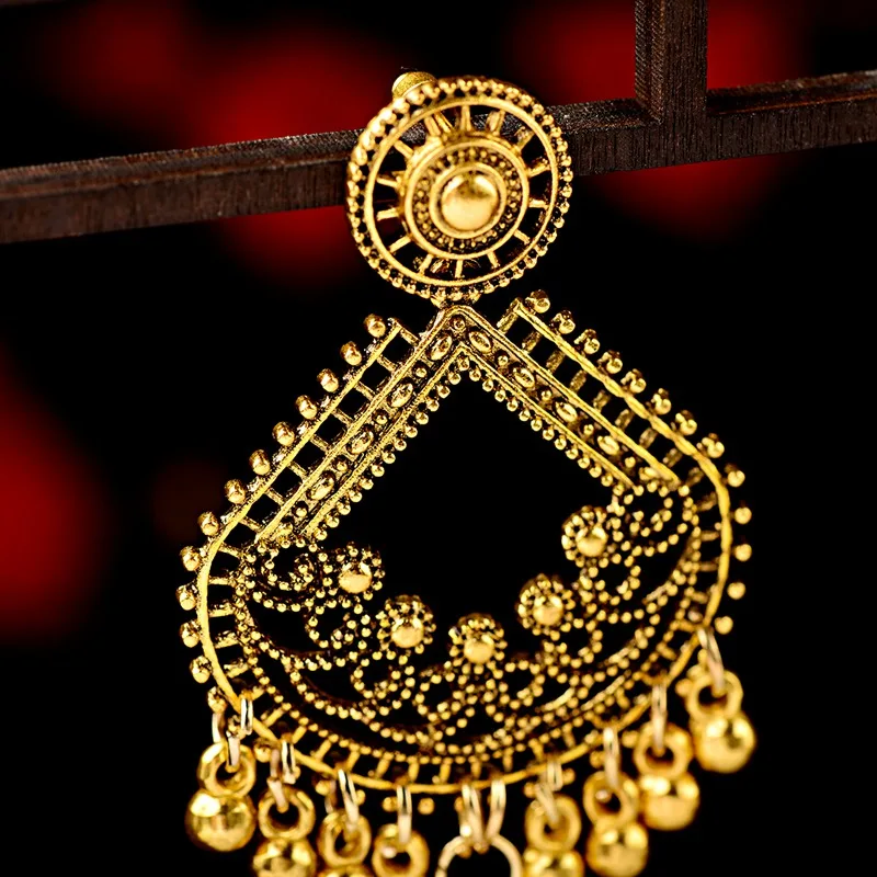 Ethnic Women Big Gold Color Dangle Earrings Jhumka Indian Earrings Vintage Drop Earring Lantern Tassel Palace Orecchini Donna