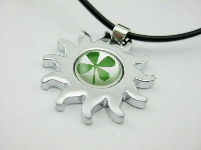 16pcs Shamrock Irish Lucky clover Four-Leaf clover hot sun necklace pendant LucK Gift  St Parker cool gifts  GL01