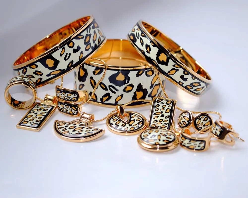 

05 Cloisonne Bracelet Ring Earrings Pendant Set 4 pcs