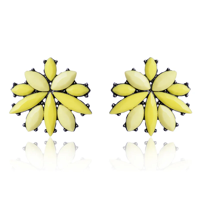 Colorful Crystal Star Shape Fashion Stud Earrings Acrylic Stone Women Piercing Earrings Christmas Gift for Girlfriend 2019