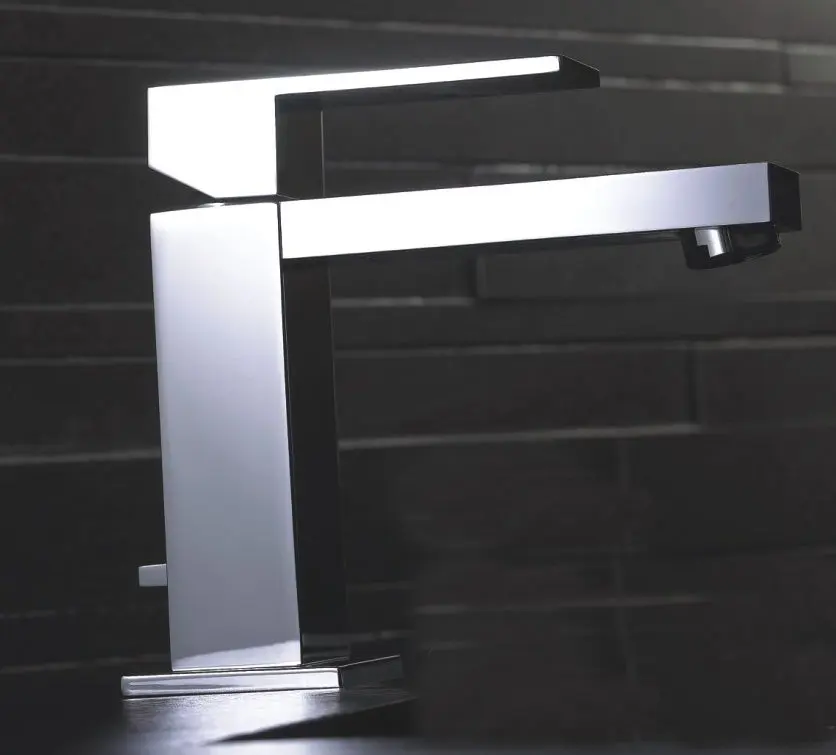 

Free shipping polished chrome solid brass Bathroom Sink square Faucet modern faucet tap