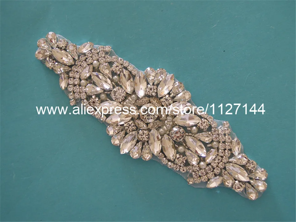 (30PCS) Wholesale handmade beaded sewing bridal silver clear rhinestone applique for wedding dresses WDD0616