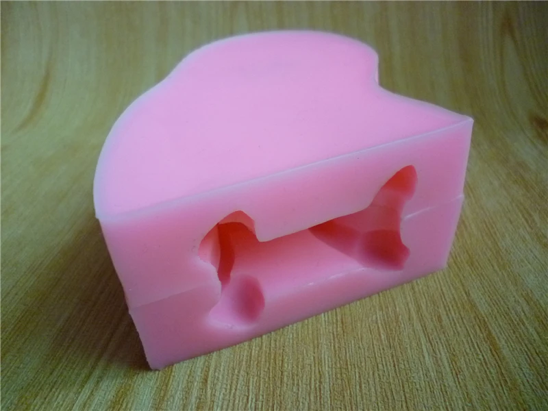 3D dog cake mold cakes decorated with soft candy, chocolate, candle silicone mold