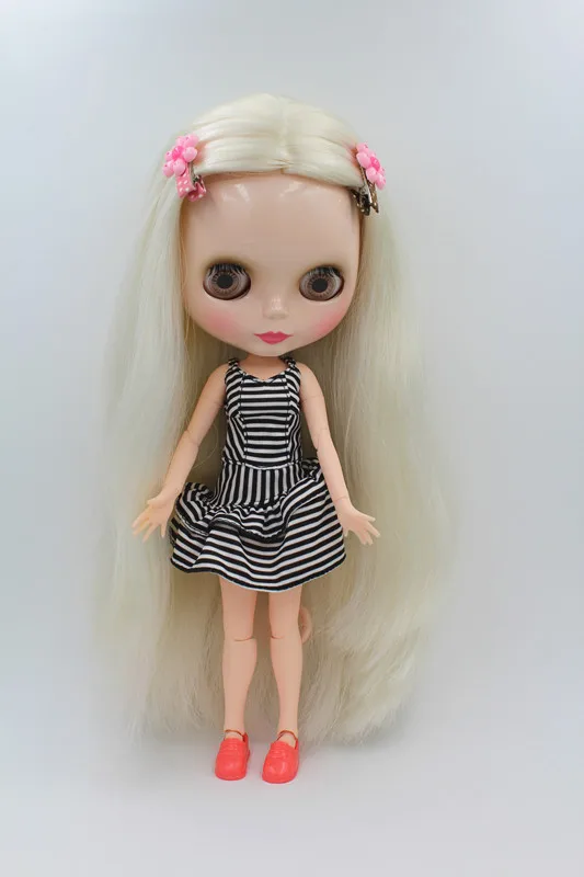 

Blygirl Doll Medium white hair Blyth joint body Doll Fashion can change makeup