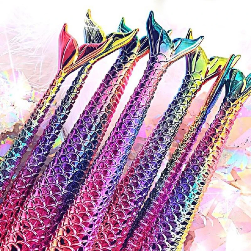 10PCS Mermaid Shape Makeup Brush Fish Scale Foundation Powder Eyeshadow Unicorn Makeup Brushes Contour Blending Cosmetic Brushes