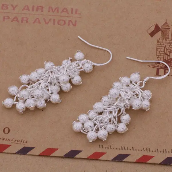 Wholesale Silver Plated Earrings For Wome Silver Color Fashion Jewelry Bunch Of Grapes Earrings GY-AE315