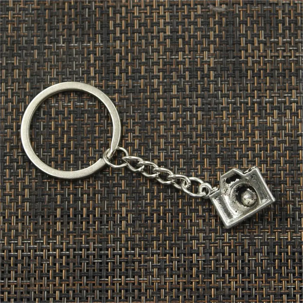 New Fashion Men 30mm Keychain DIY Metal Holder Chain Vintage Camera 20x16mm Silver Color Pendant Gift