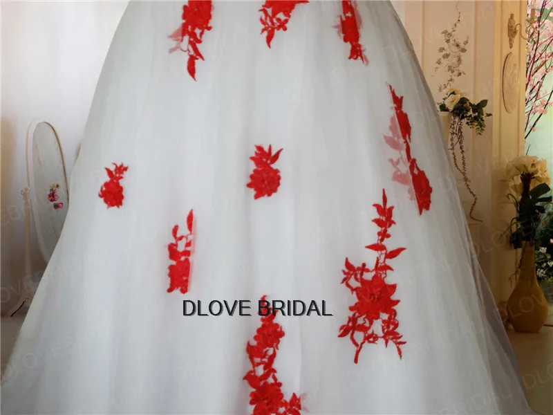 DLOVE เจ้าสาวสีแดงแต่งงานลูกไม้สีขาวที่ไม่มีสายหนัง Sweetheart Vestido De Noiva ชุดเจ้าสาว Real Photo