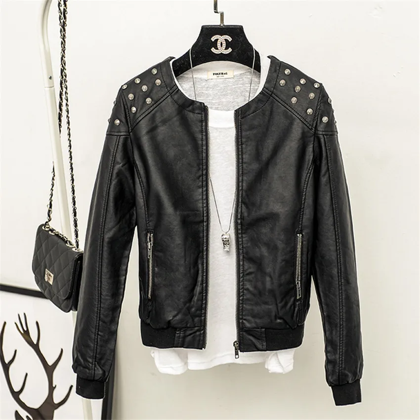 Autumn Women Rivet PU Jacket Slim Zipper Short Motorcycle Jackets Female Big Size S-3XL Faux Soft Leather Coats Streetwear 822