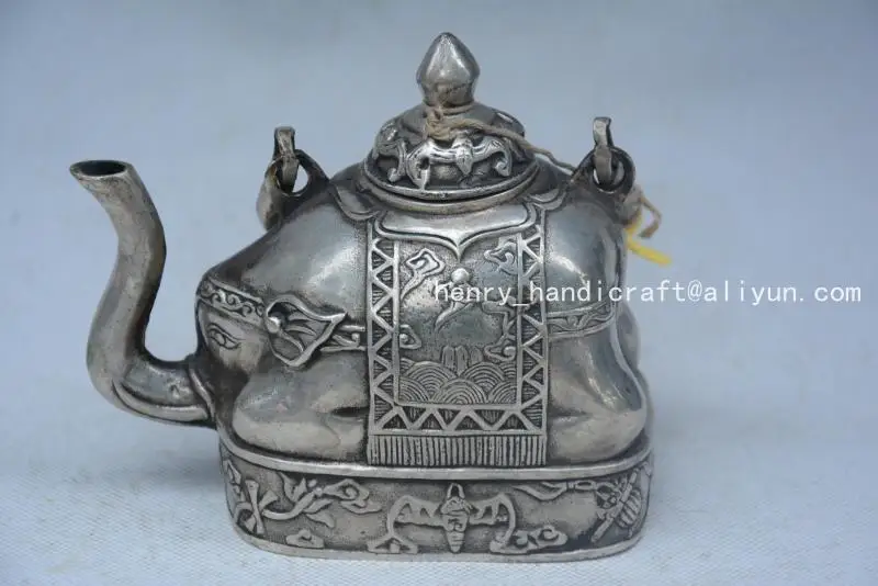 

Very rare Qing Dynasty (QianLong1711-1799)silver Elephant teapot,Decoration