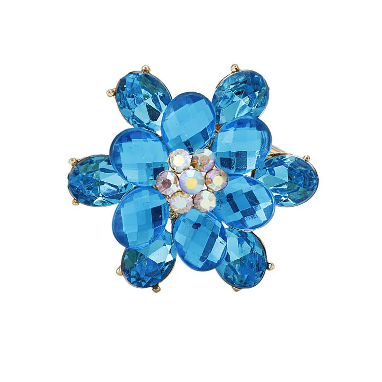 DIEZI Fashion Korean Cute Luxury Bouquet Brooch For Wedding Flower Crystal Rhinestone Bride Brooch Pins Women Brooch Jewelry