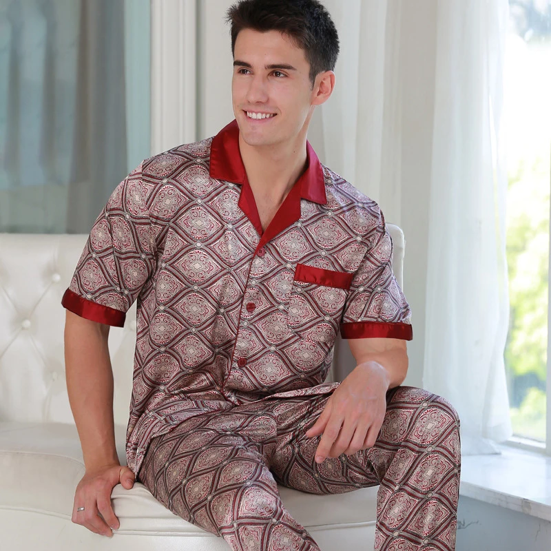 Pijama masculino de manga curta, pijama de seda estampado da moda masculina para primavera e verão, conjunto de duas peças