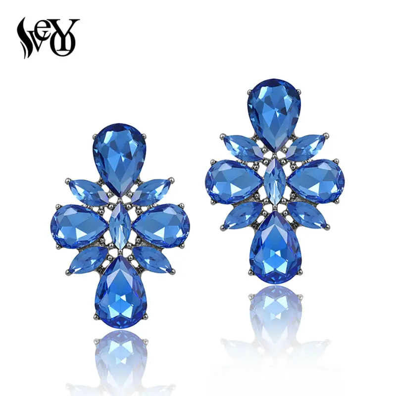 VEYO Geometric Crystal Stud Earrings for Women Fashion Jewelry Gifts