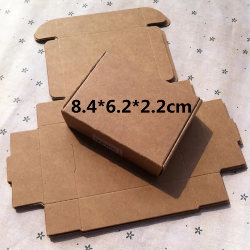 50pcs 8.4*6.2*2.2cm Craft Kraft Paper Box Packaging Wedding Party Small Gift Candy Favor Package Boxes Event Favor Supplies