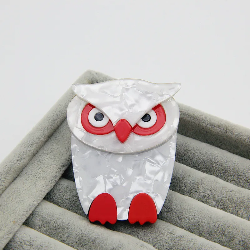 FishSheep Vintage Acrylic Owl Brooch for Women Big Resin Animal Birds Brooches Label Pins Collections Clothing Accessories Gifts