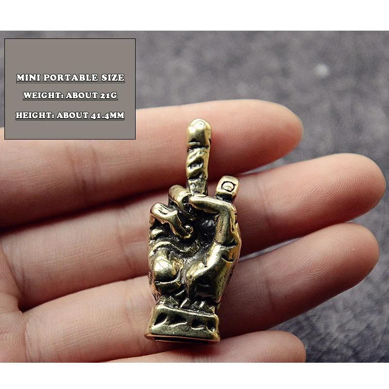 Mini Brass Hands Finger Up Statue Portable Punk Style Decoration Ornament Sculpture Home Office Desk Ornament Funny Toy Gift