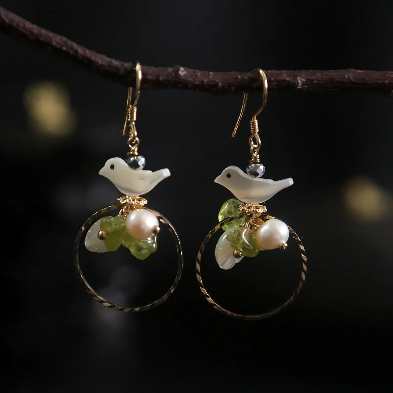 

Natural pearl silver needle fritillaria fashion ladies earrings amethyst ears hang peridot earrings