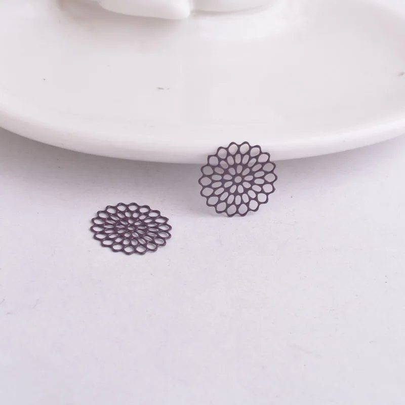 100 Stück AC5221 15mm bemalte runde Anhänger mit Blumenmuster, hohle Verbindungsstücke – Detail 5