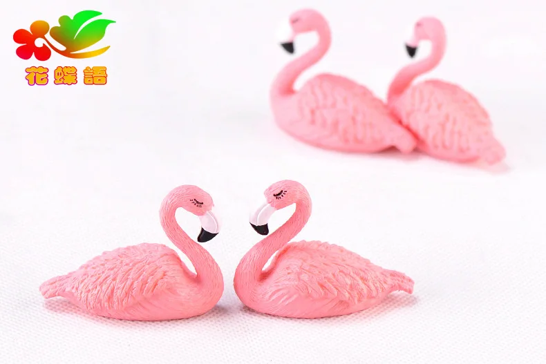 1PCS Flamingos miniature figurines  PVC souvenir plastic Crafts Cake Creative gifts Gift Accessories figurine  garden decoration