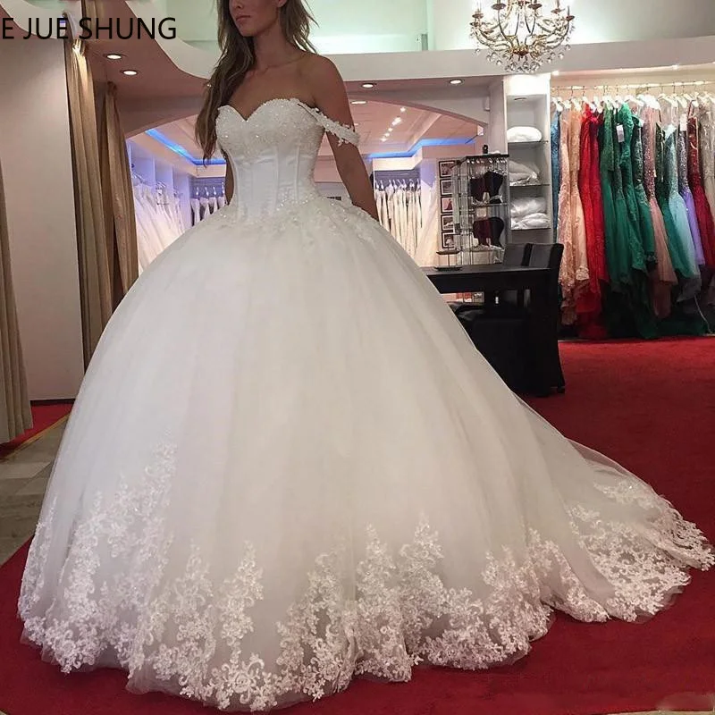 Lace Appliques Ball Gown Wedding Dresses Sweetheart Beaded Princess Bridal Dresses robe de mariee