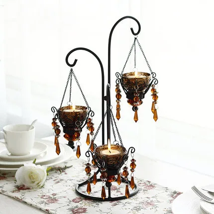 European Retro Romantic Creative Iron Candle Holder Decoration Home Candlelight Dinner Props Crystal Candlestick Decoration