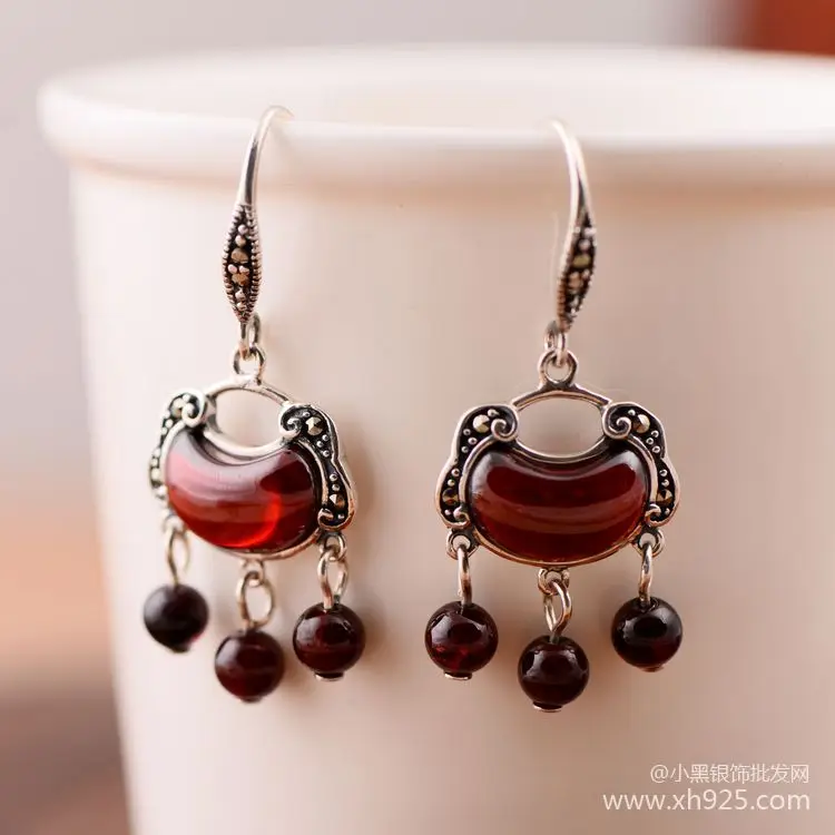 KJJEAXCMY fine jewelry S925 Pure silver jewelry  pomegranate stone lock style national style court tassel earrings