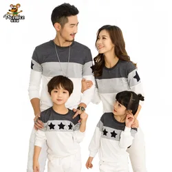 Family Clothing Embroidery Star Cotton T shirt Family Look Fashion Mother Father Baby boy girl clothes Family Matching Outfits