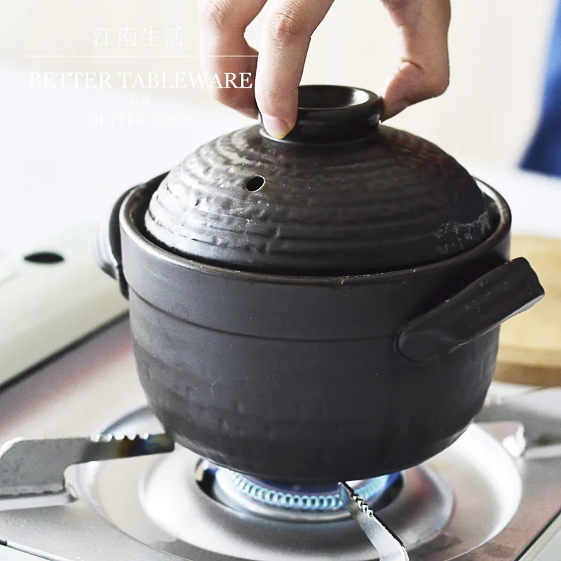 Retro old one person fast cooked small clay pot rice cooker casseroles two cover stoneware pan saucepan mini soup milk pot